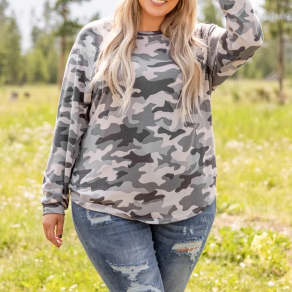 Curved Hem Slouchy Dolman Tunic, Camo Gray Size 2X